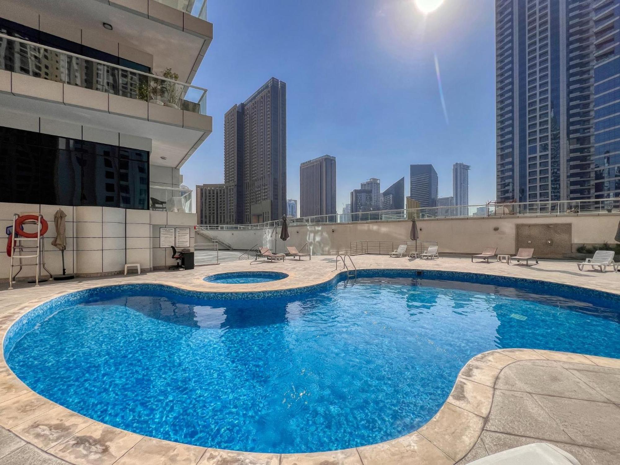 Spacious 1Br With Full Marina View Dubai Exterior photo